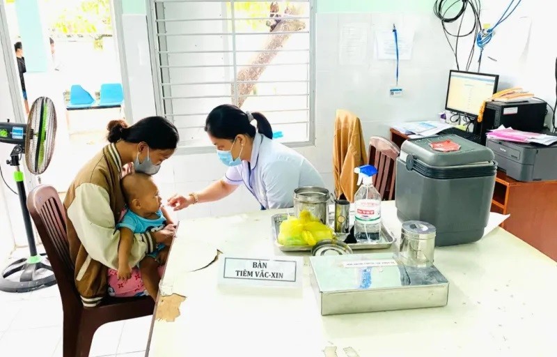 tiem-vaccine-soi-tp-ho-chi-minh-2-57399935562805156964761-93560700090232423200923-1729500144.jpg