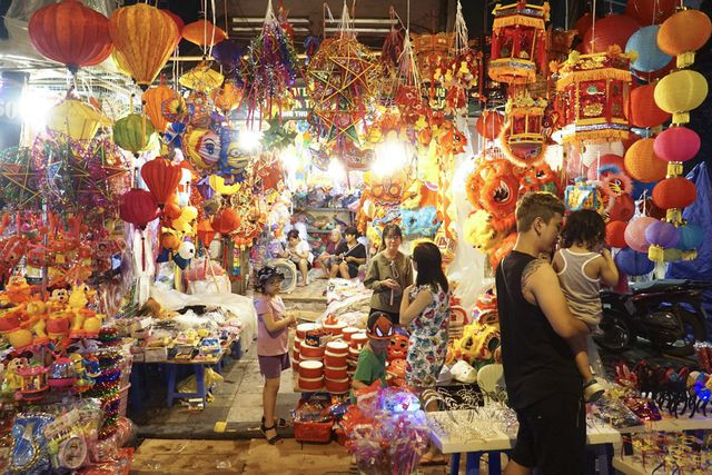  Hà Nội rực rỡ sắc màu tại Lễ hội Trung thu phố cổ 2019