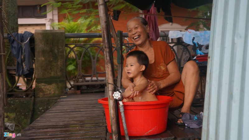 Xom chai ngheo giua long thanh pho hinh anh 5 