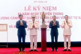 Tổng Bí thư, Chủ tịch nước Tô Lâm gửi thư, tặng quà chúc mừng lực lượng Cảnh sát Quản lý hành chính về trật tự xã hội