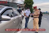 Buộc quay đầu nhiều trường hợp gian lận giấy tờ đi đường để qua chốt kiểm dịch