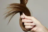 Móng tay mỏng, xước và tóc dẽ rụng, nguyên nhân và cách khắc phục.