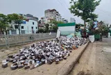 Thủ phạm đổ hàng nghìn hộp thực phẩm bảo vệ sức khoẻ ra đường có thể bị xử phạt thế nào?