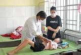 Cảnh báo an toàn vệ sinh thực phẩm nơi cổng trường