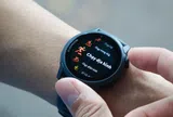 Coros Pace 4 đo nhịp tim có bị nhảy số ảo khi chạy bộ dưới trời nắng gắt?