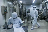Bên trong nhà máy sản xuất dung môi tiêm vắc-xin Pfizer