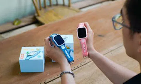 Sắm đồng hồ định vị trẻ em: Chọn mẫu nào pin trâu, sóng khỏe và giá hợp lý?