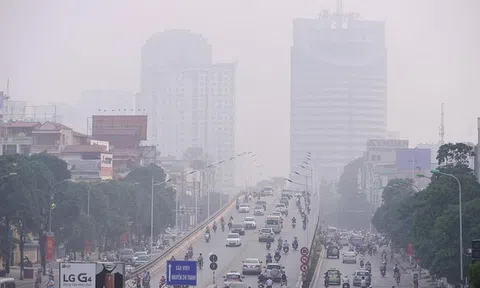 Không có mưa, chất lượng không khí tại Hà Nội "đỏ rực" trở lại