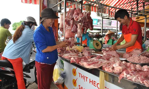 Không thiếu thịt lợn dịp Tết, nhưng giá sẽ bao nhiêu?