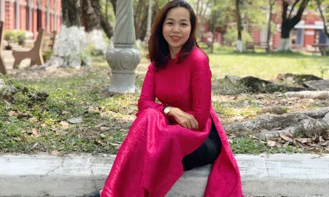 Phụ nữ khởi nghiệp: Thu nhập 7 con số/tháng chỉ bằng nghề tay trái