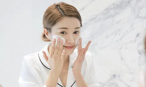 Để da không còn khô ráp, nứt nẻ trong mùa đông, hãy nhớ kỹ 7 thói quen