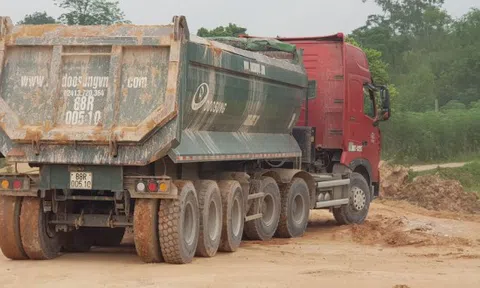 Tam Dương – Vĩnh Phúc: Xe quá, khổ quá tải "nhiễu loạn", cày nát đường dân sinh