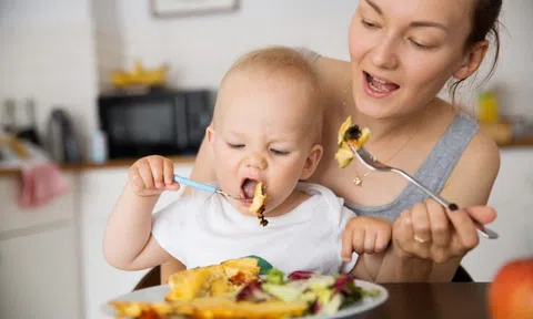 Nguyên tắc chăm sóc sức khỏe cho trẻ không phải lúc nào cũng đúng