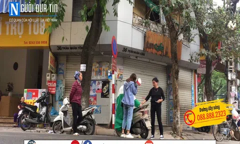 Cần chấn chỉnh các bãi xe trái phép trước cổng Bệnh viện mắt Trung ương