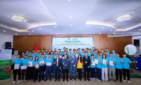 Herbalife Vietnam đồng hành cùng Liên Đoàn Bóng Đá Việt Nam tổ chức buổi đào tạo về dinh dưỡng thể thao nâng cao cho các huấn luyện viên và cầu thủ bóng đá