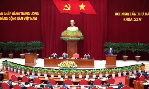 Ngày làm việc thứ hai Hội nghị lần thứ hai Ban Chấp hành Trung ương Đảng khóa XIV