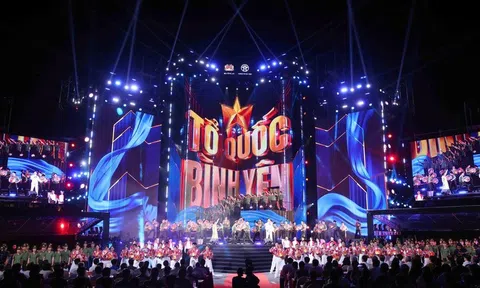 Gala "Tổ quốc bình yên" tái hiện hành trình 80 năm của lực lượng An ninh nhân dân