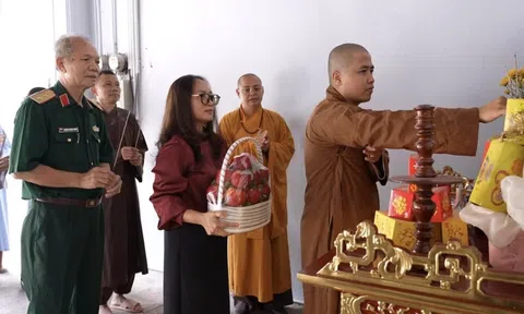 Hơn 18.000 ngôi chùa đồng loạt rung chuông tri ân liệt sĩ sáng 27/7