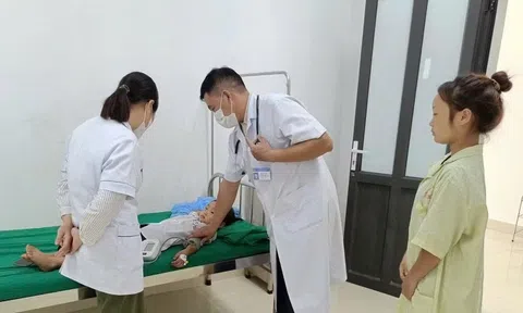 Khoanh vùng, khống chế bệnh quai bị tại xã biên giới Nà Hỳ ở Điện Biên