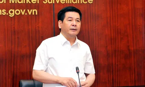 Nhiều cán bộ QLTT bị bắt, Bộ trưởng Công Thương nói gì?