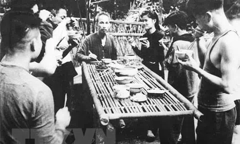 Chủ tịch Hồ Chí Minh: Một tình yêu bao la với nhân dân Việt Nam