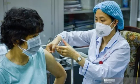 Hướng dẫn mới nhất về đối tượng, liều lượng, loại vắc-xin phòng Covid