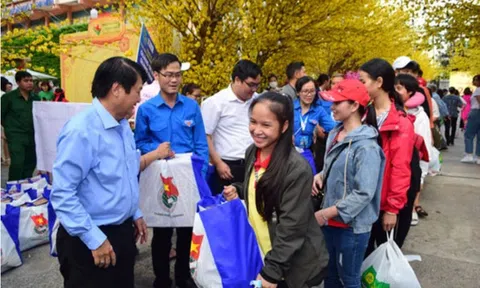 Sa thải người lao động để không phải thưởng Tết, chủ doanh nghiệp có thể bị phạt tù