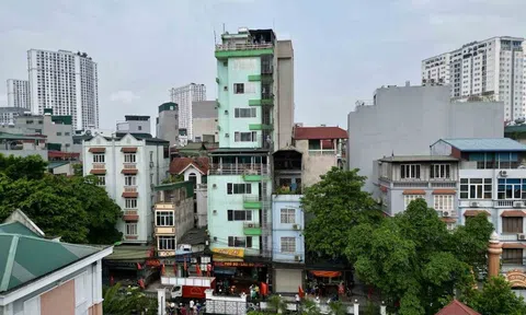 Cháy chung cư mini hàng chục phòng ở quận Thanh Xuân, Hà Nội