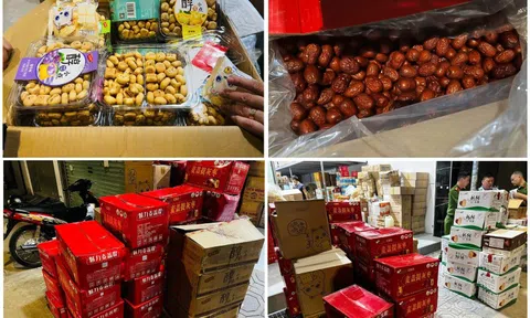 Phát hiện nhiều thùng hàng gồm socola, táo đỏ không rõ nguồn gốc ở La Phù