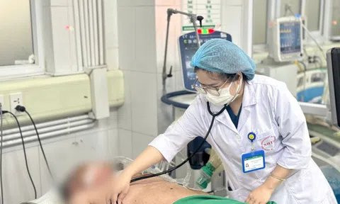 Thói quen uống nửa lít rượu/ngày khiến người đàn ông nguy kịch