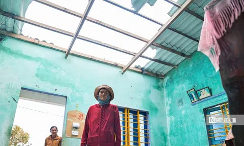 Hỗ trợ người dân dựng lại nhà sau bão lũ để kịp đón Tết