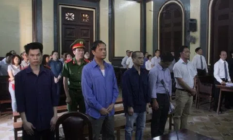Giám đốc dùng 8.600 tấn tạp chất, cà phê bẩn lừa 7 ngân hàng