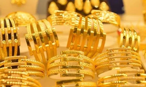 Giá vàng hôm nay 17/12: Vàng trong nước và quốc tế cùng tăng