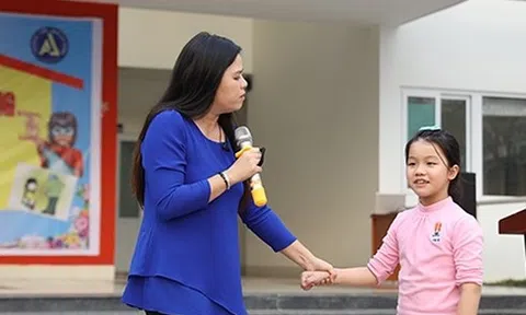 Hướng dẫn con cách ứng xử khi con bị sàm sỡ