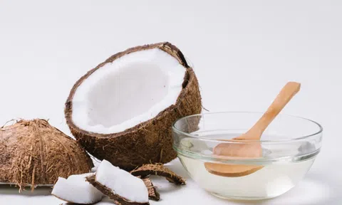 Cách sử dụng dầu dừa làm đẹp da