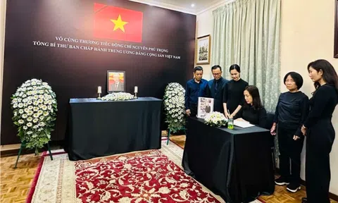 ĐSQ Việt Nam tại Sri Lanka và Bangladesh long trọng tổ chức lễ viếng Tổng Bí thư