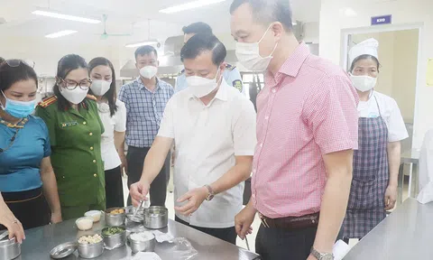 Ăn cơm, canh thừa: nguy cơ ngộ độc, nhiễm khuẩn