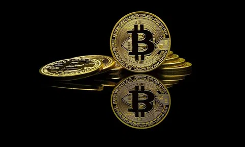 Bitcoin vượt mốc 100.000 USD