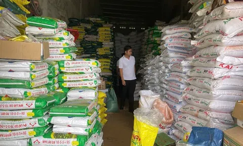 Công an Hòa Bình triệt phá đường dây sản xuất hàng nghìn tấn phân bón giả