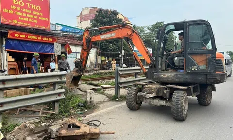 Hà Nội đóng 5 lối đi tự mở trên tuyến đường sắt Bắc - Nam qua thị trấn Văn Điển