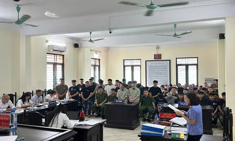 Xét xử 19 bị cáo gây rối trật tự công cộng