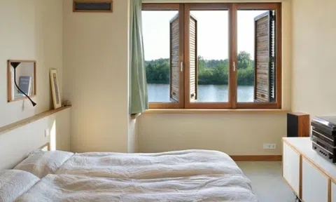 Thiết kế cửa và ánh sáng phòng ngủ thế nào để vừa đẹp vừa hợp phong thủy?