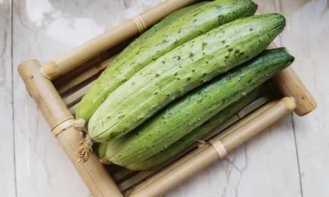 Dưa chuột bị đắng nên ăn hay bỏ?