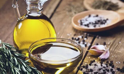 Mỗi ngày một thìa dầu ô liu có công dụng gì?