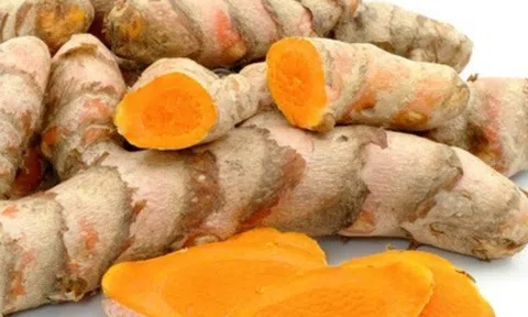 Nghệ giúp hạ men gan?