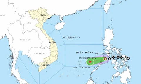Dự báo mới nhất: Áp thấp nhiệt đới trước giờ vào Biển Đông sẽ biến đổi thế nào?