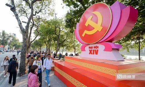 Hà Nội trang hoàng rực rỡ chào đón Đại hội lần thứ XIV của Đảng