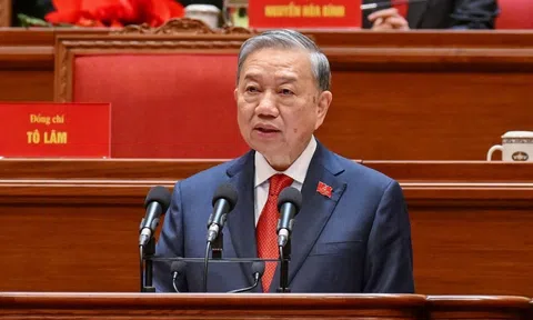 Vững bước dưới cờ Đảng