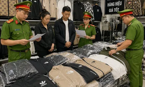 Khởi tố 2 chủ shop thời trang vì buôn bán hàng giả nhãn hiệu nổi tiếng