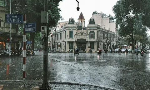 Thời tiết cuối tuần: Cảnh báo mưa dông khu vực nội thành Hà Nội